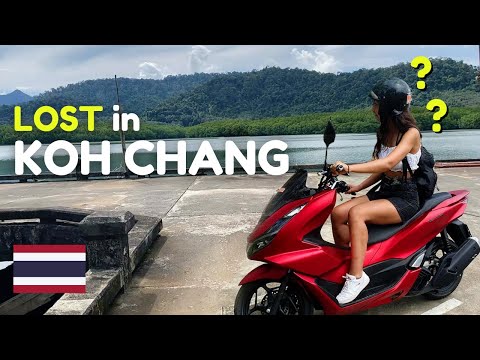 Girl Lost On Motorbike Around KOH CHANG Island 🇹🇭 | Unexpected Discovery | Thailand Travel Vlog